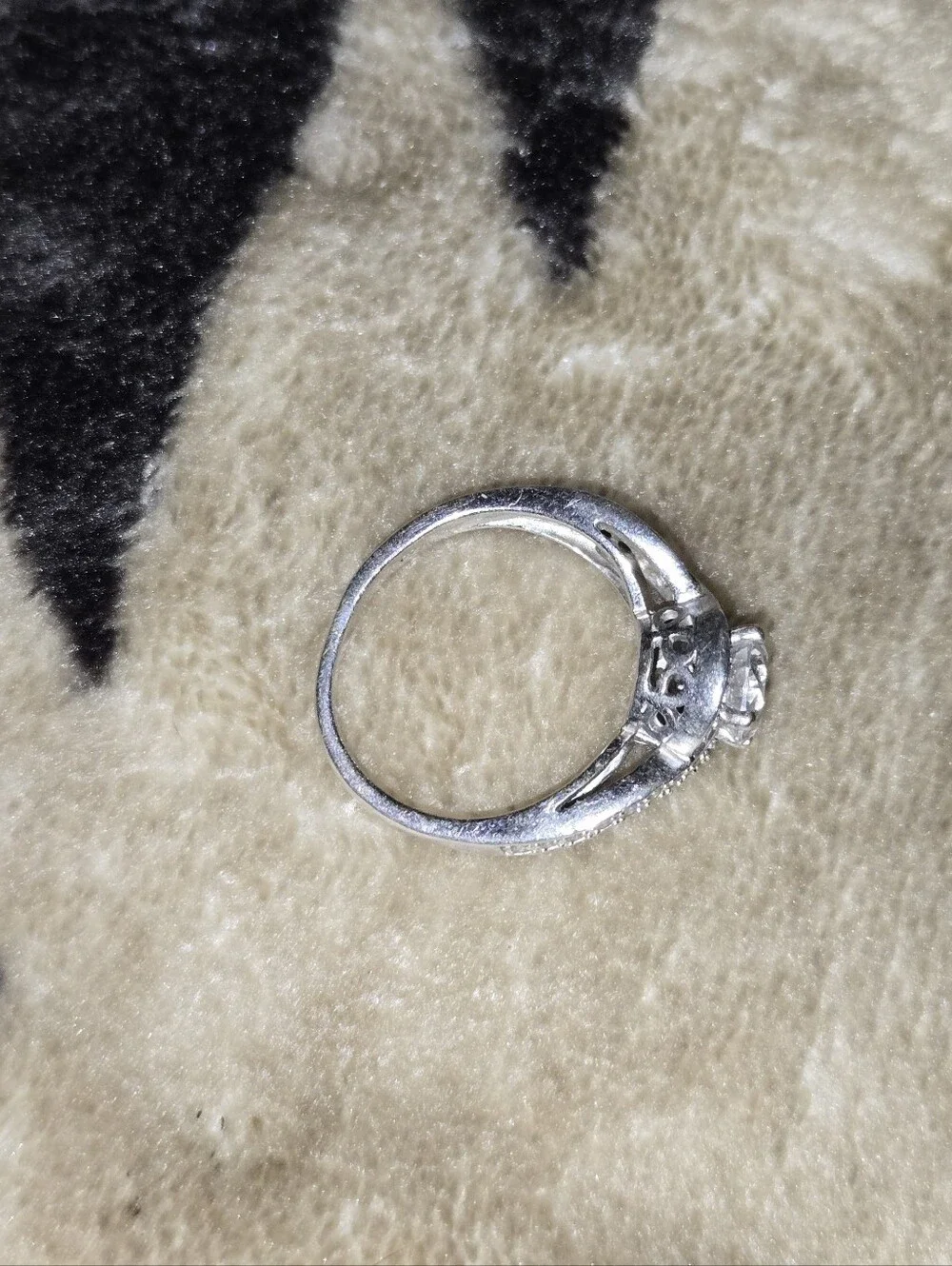 925 Silver Twisted Halo Engagement Ring with White Center Stone